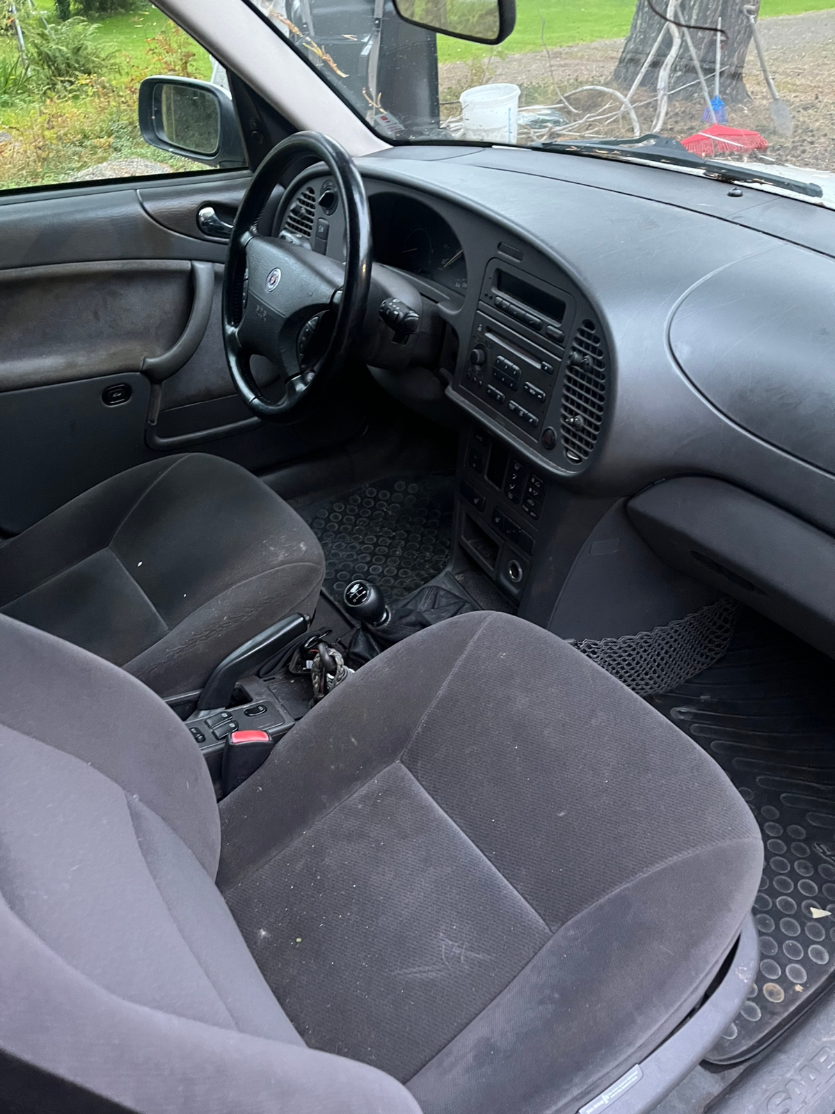 Saab 9-3 5-dörrar 2.0 T Manuell 2000, kuva 3/4