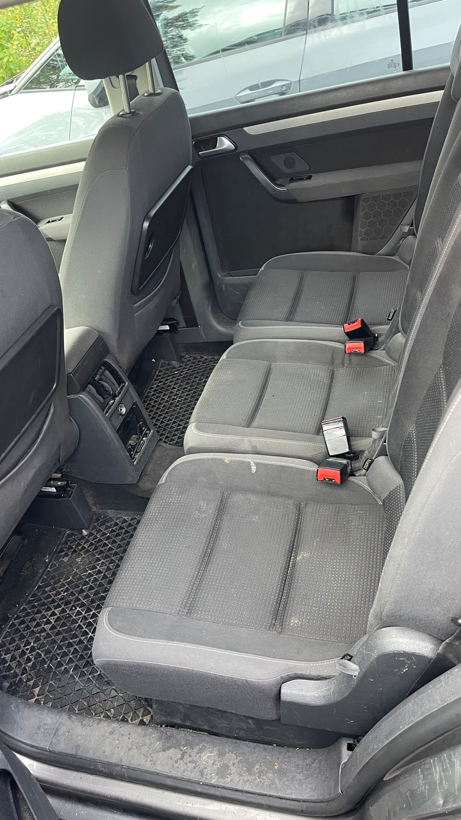 Volkswagen Touran 2010, bild 7/10