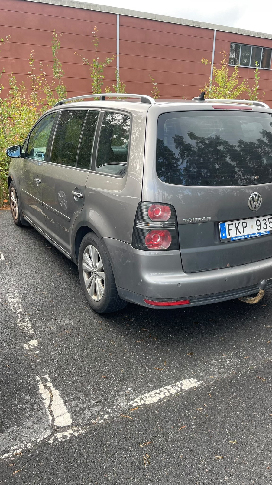 Volkswagen Touran 2010, bild 4/10