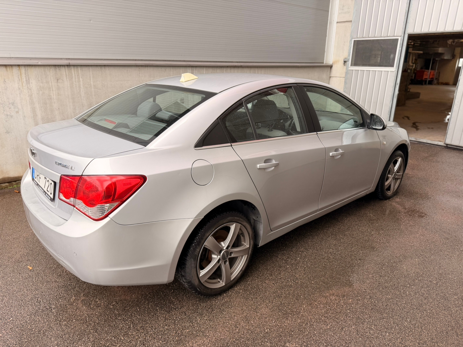 Chevrolet Cruze 2.0 TD VCDi Hydra-Matic 2010, bild 2/4