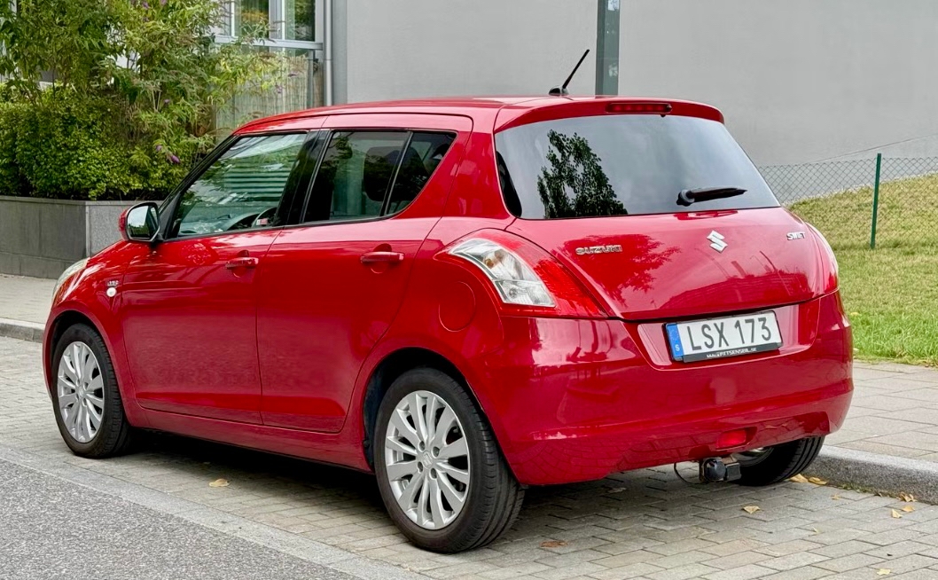 Suzuki Swift 2011, photo 6/10