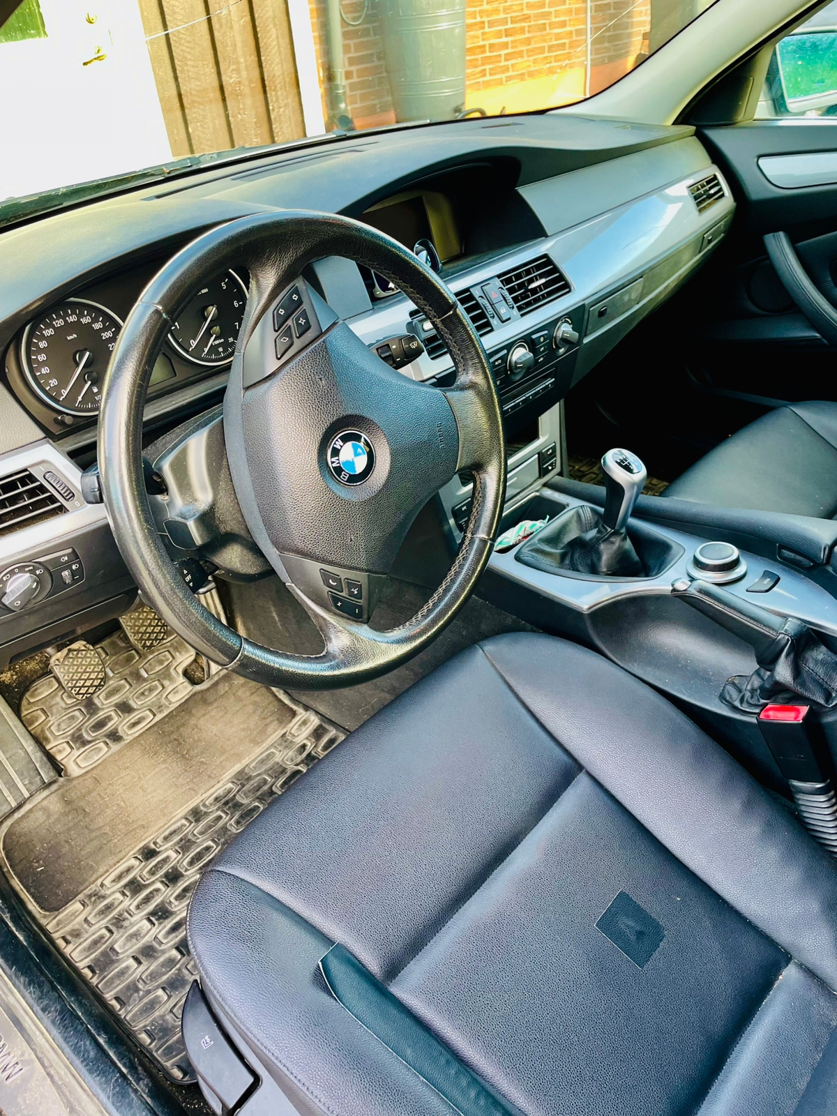 BMW 523 i Touring Manuell 2007, bild 7/9