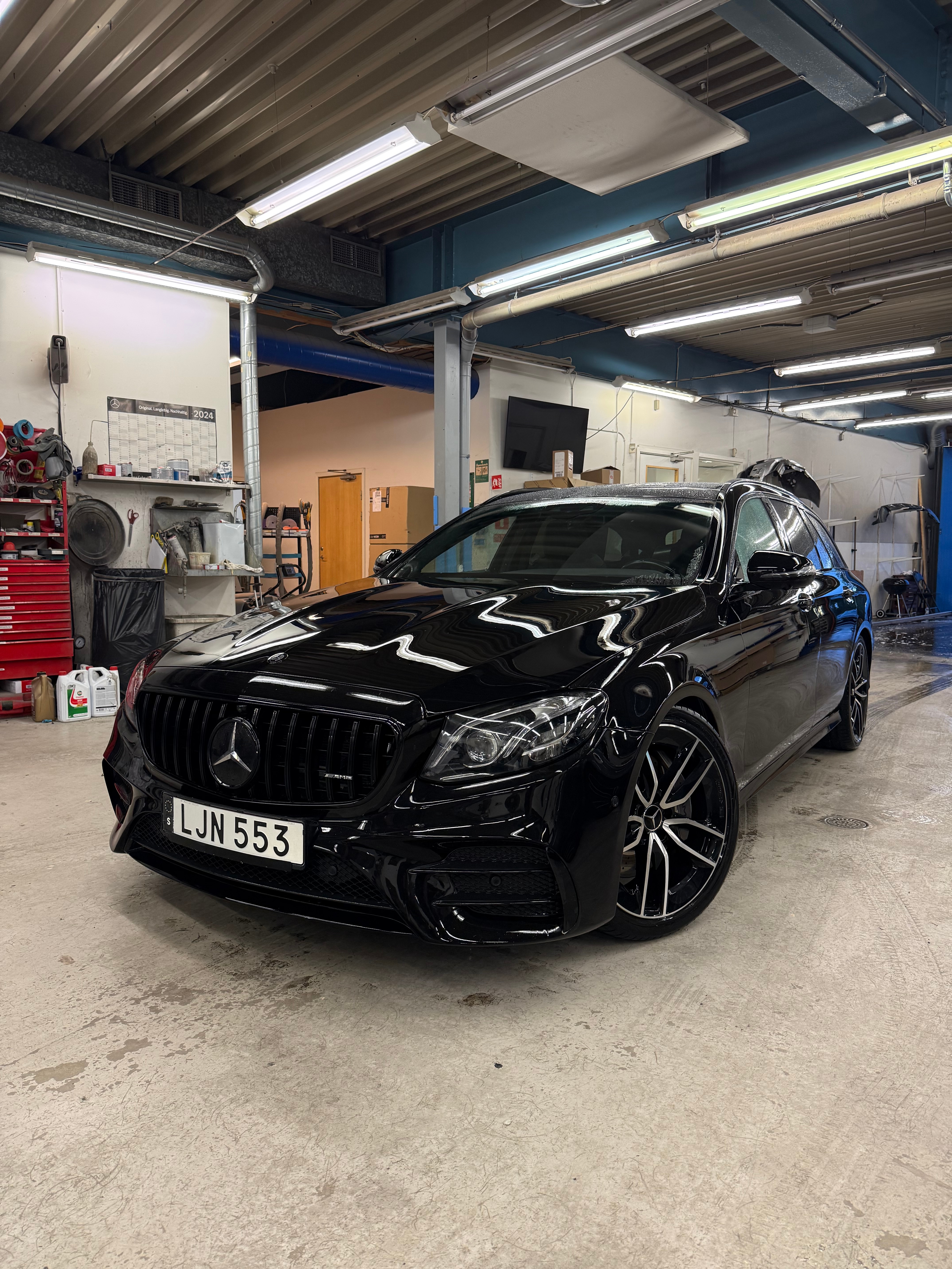 Mercedes-Benz E