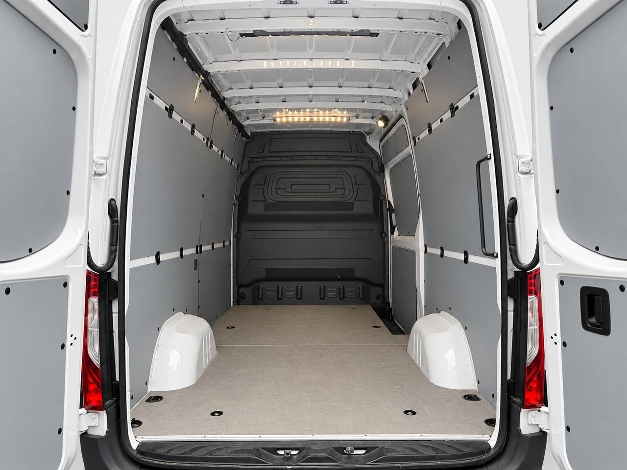 Mercedes-Benz Sprinter 2025, bild 3/5