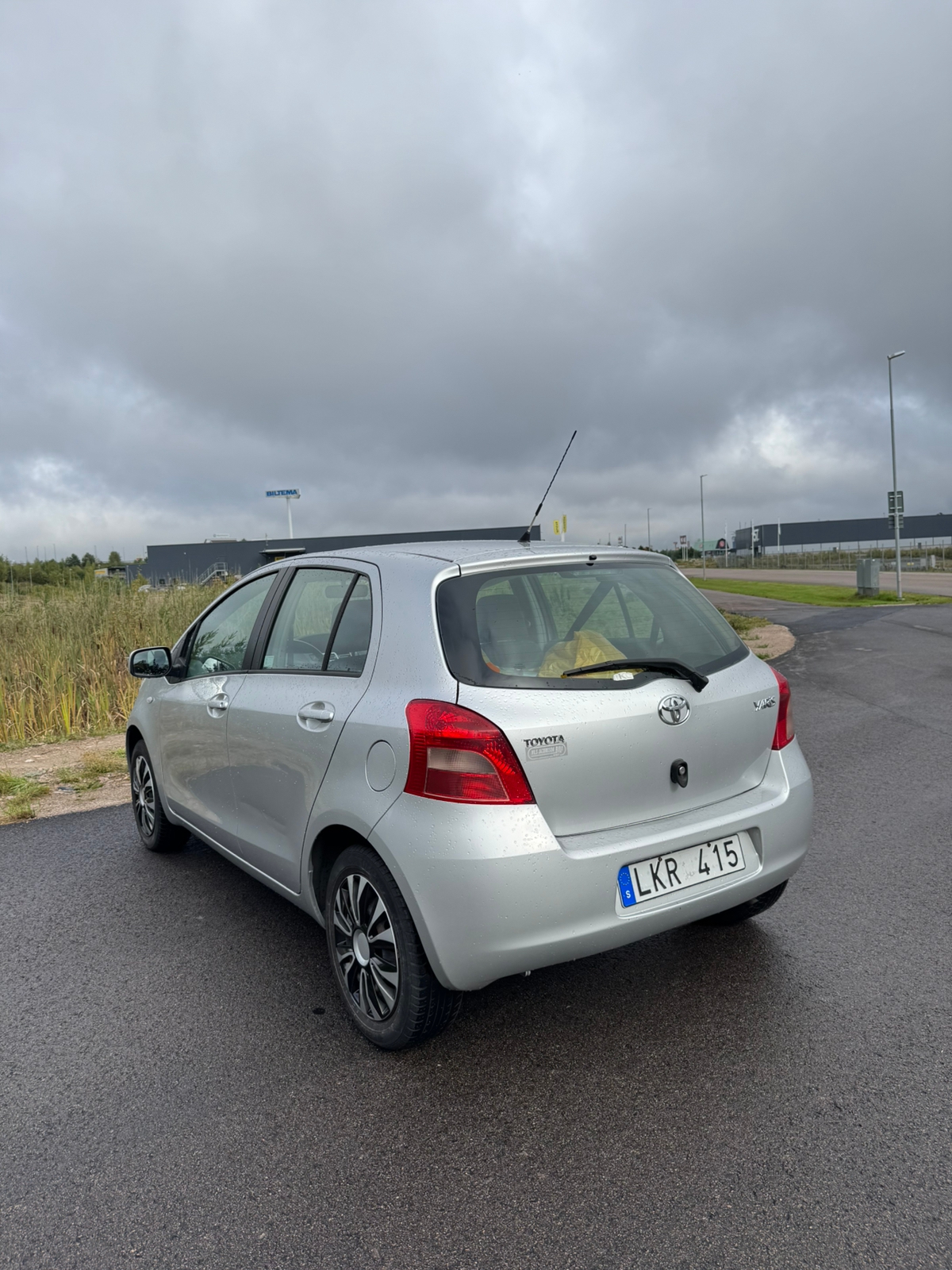 Toyota Yaris 5-dörrar 1.0 VVT-i Manuell 2006, bild 4/6