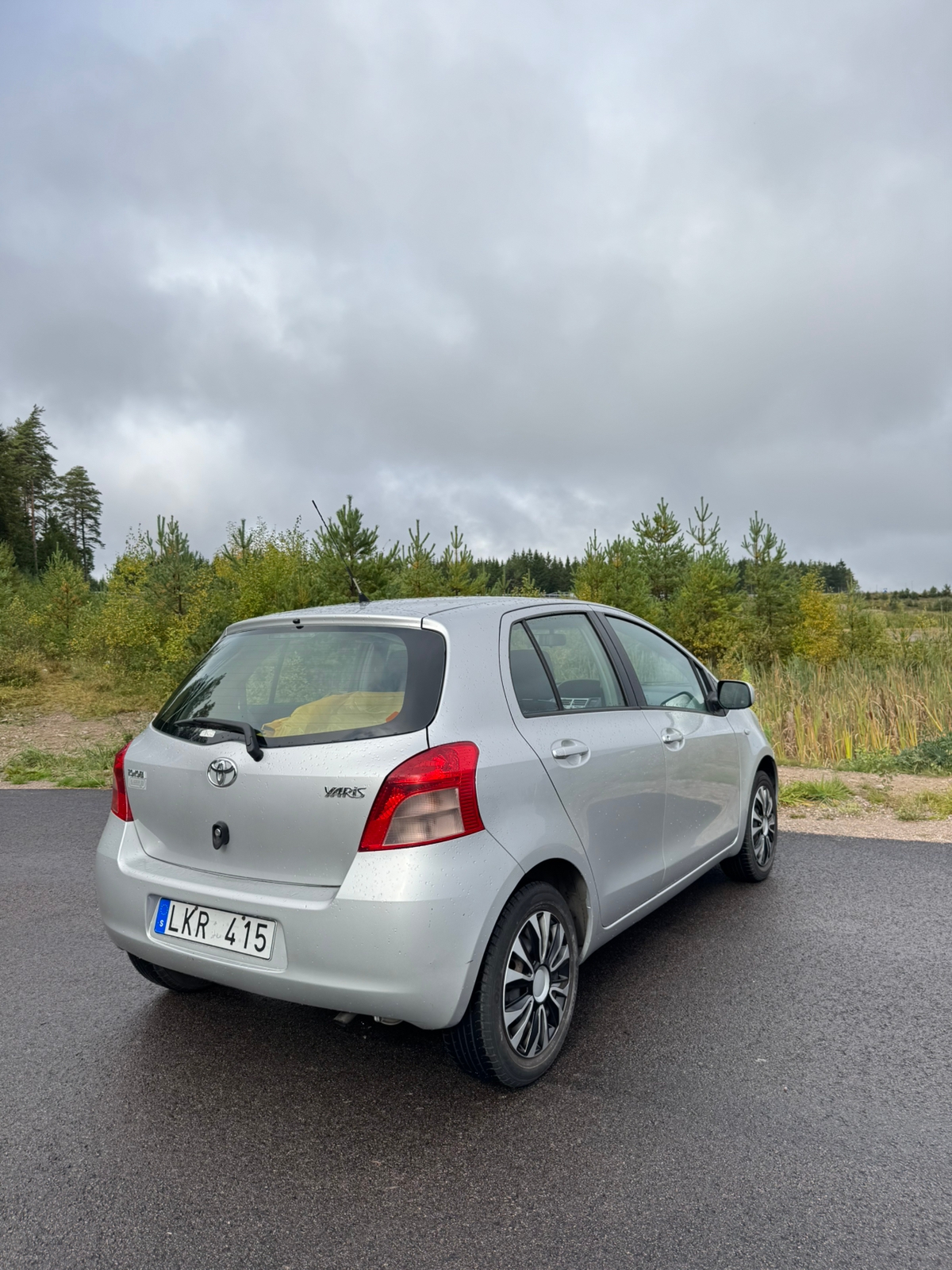 Toyota Yaris 5-dörrar 1.0 VVT-i Manuell 2006, bild 3/6