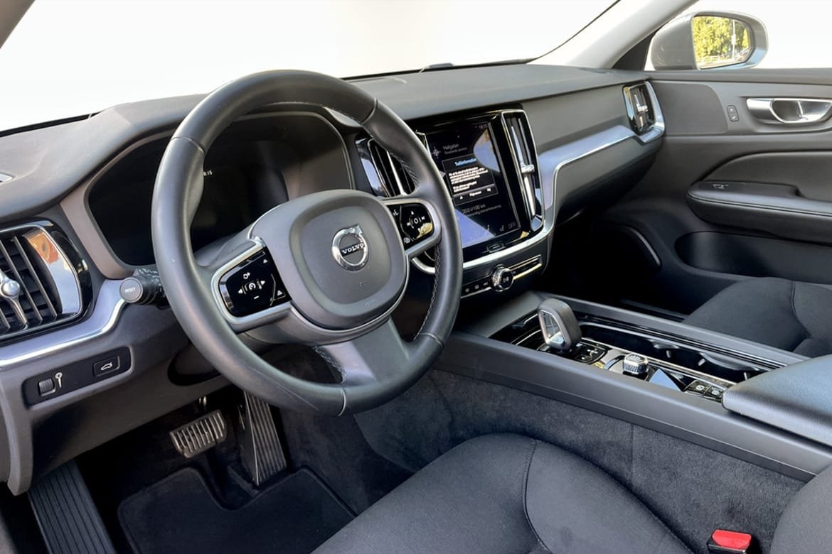 Volvo V60 Cross Country B4 AWD D Adv 2022, photo 5/9