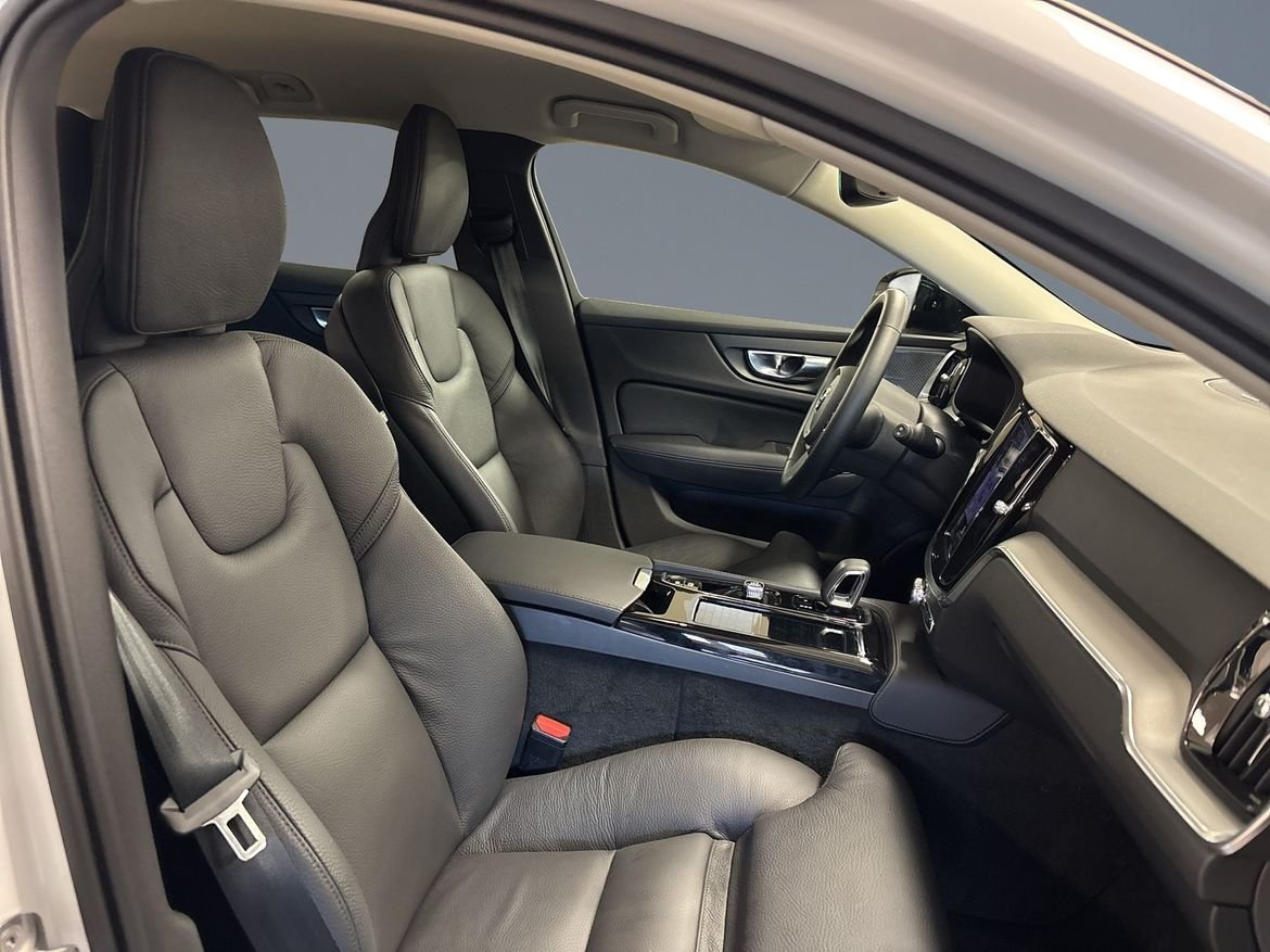 Volvo V60 2026, bild 7/10