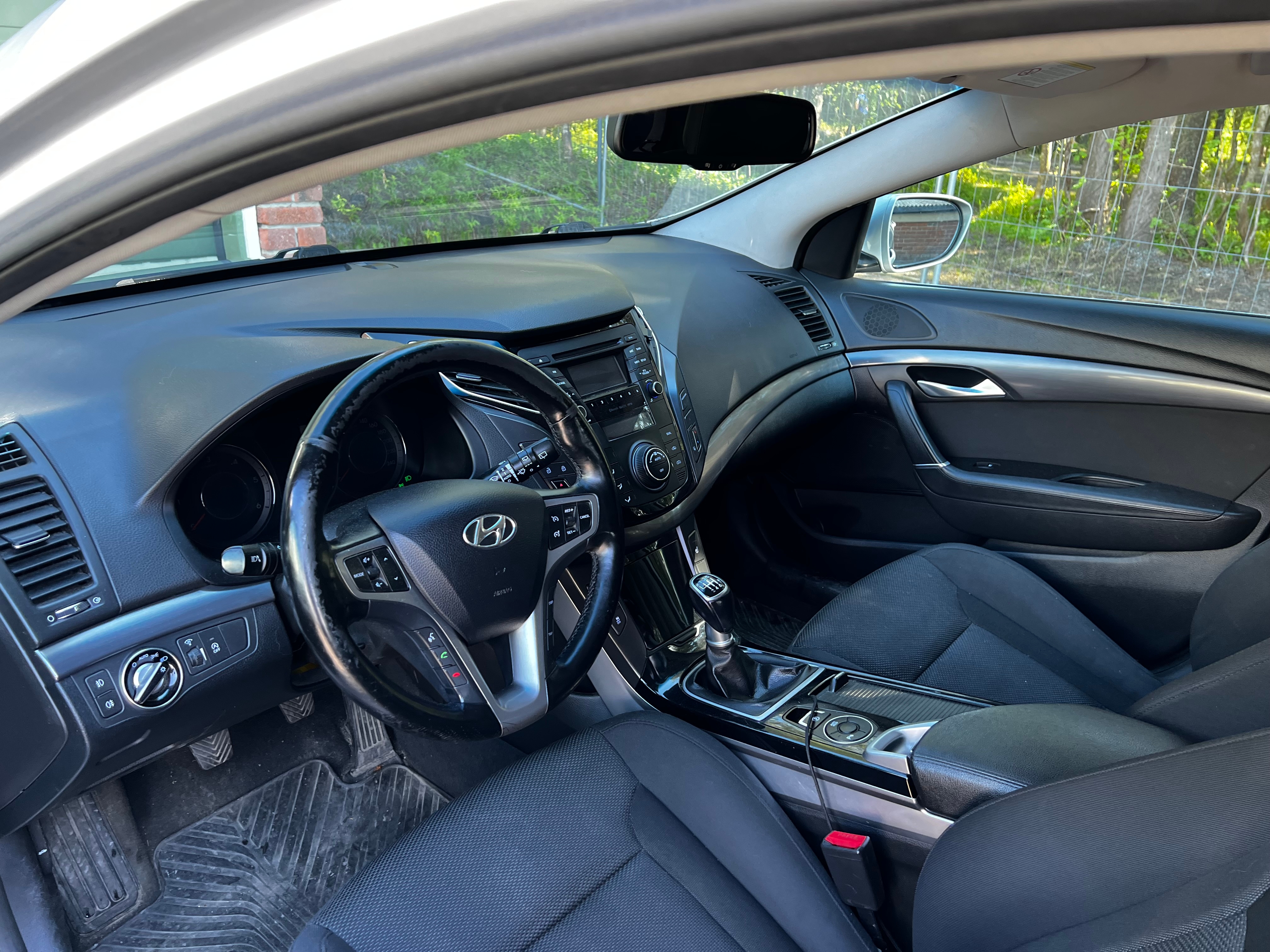 Hyundai i40 cw 1.7 CRDi Manuell 2012, bild 2/3