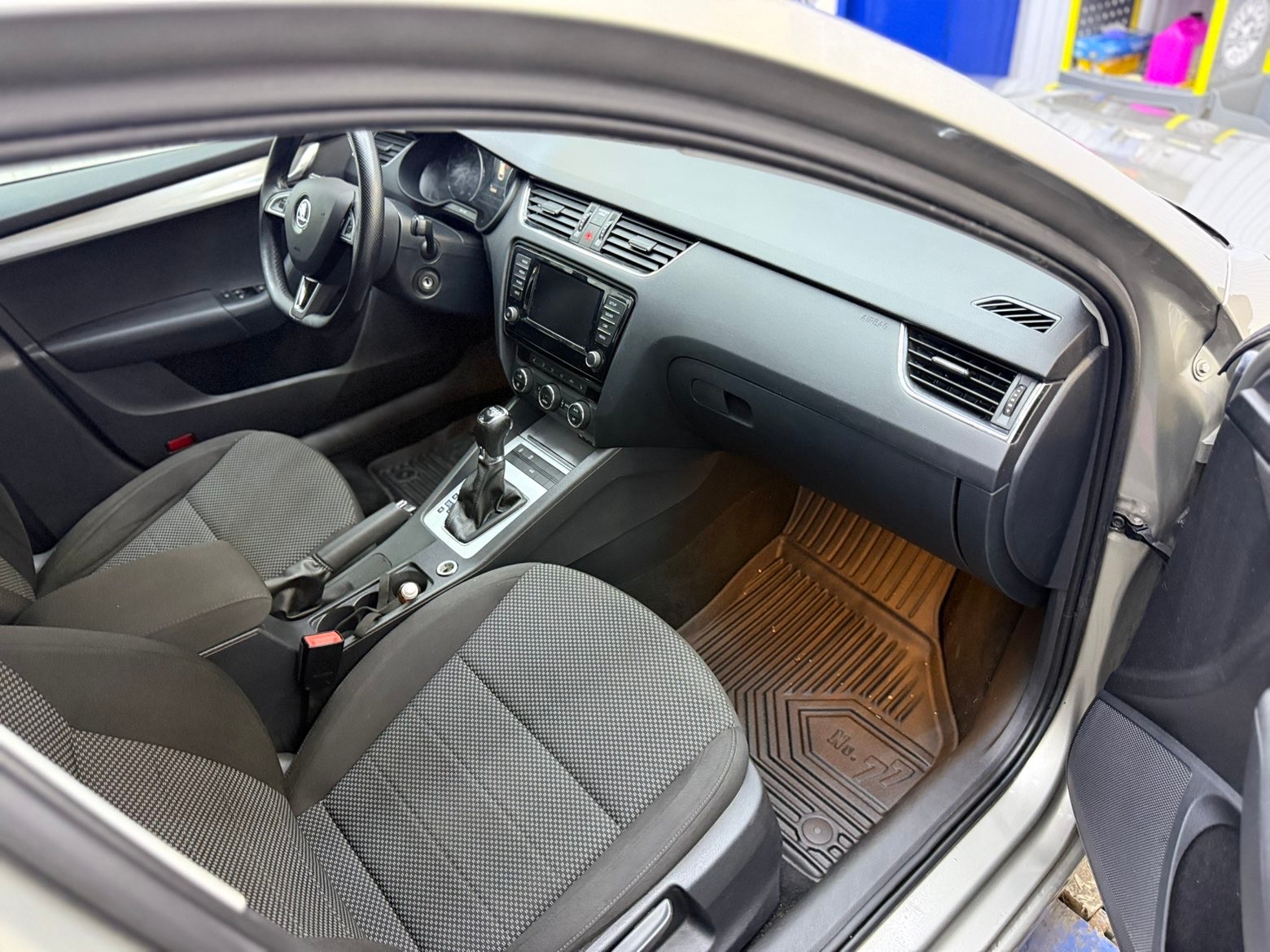 Skoda Octavia 2017, bild 5/10