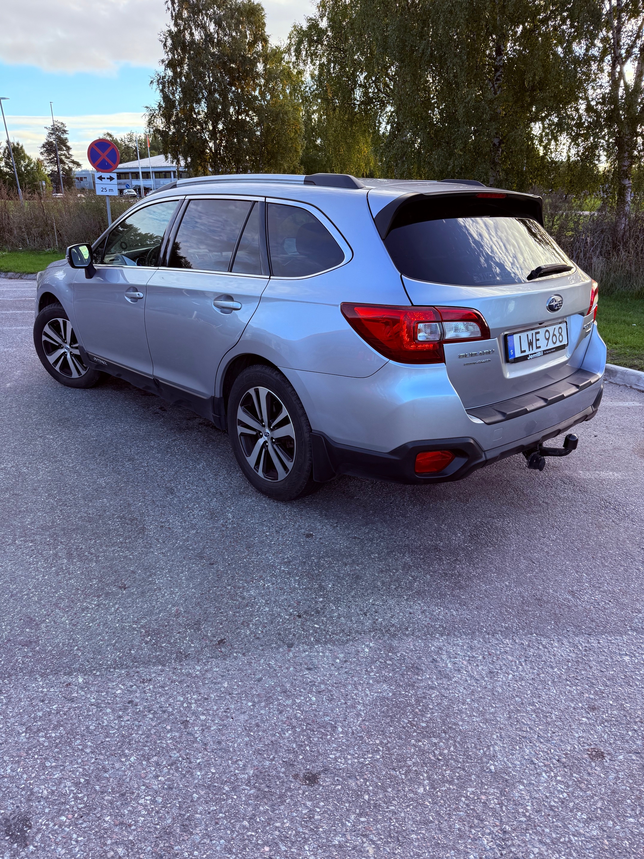 Subaru Outback 2.0 4WD Lineartronic 2017, bild 3/10