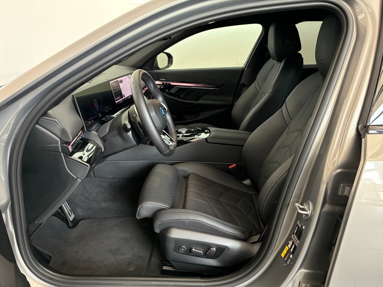 BMW 530 2026, bild 5/10