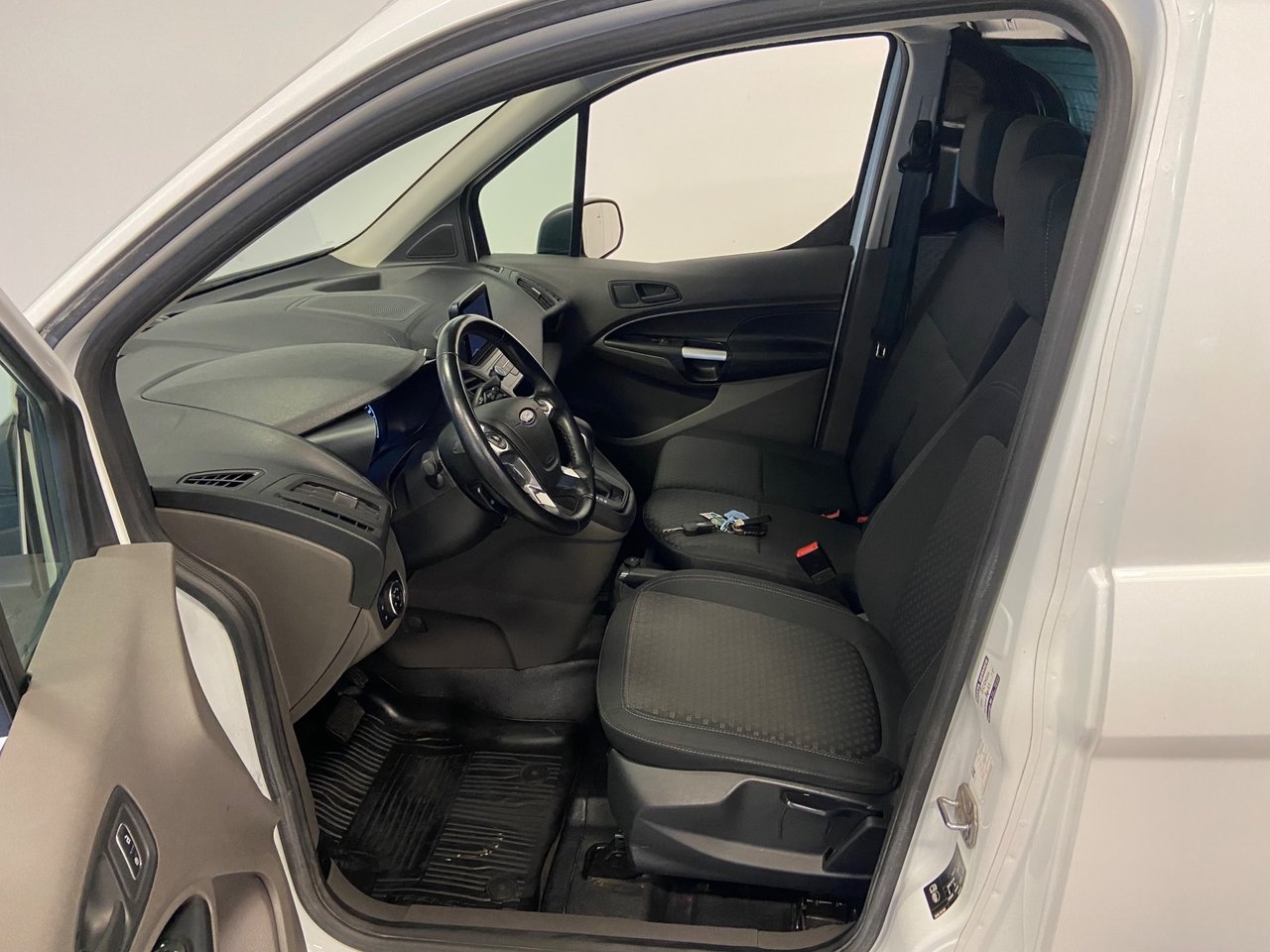 Ford Transit Connect 2021, bild 2/6
