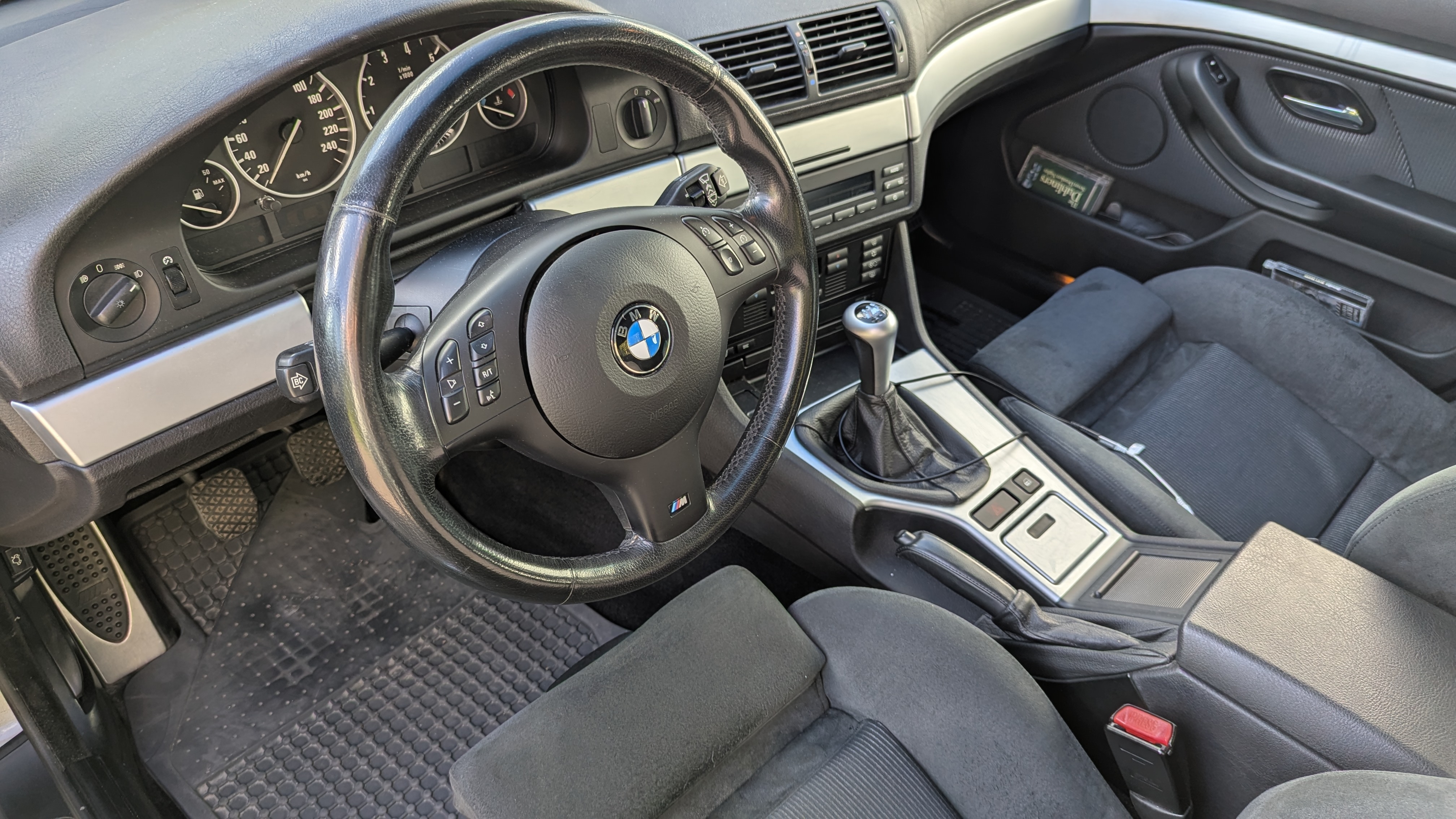 BMW 525 i M-sport 2003, bild 5/10
