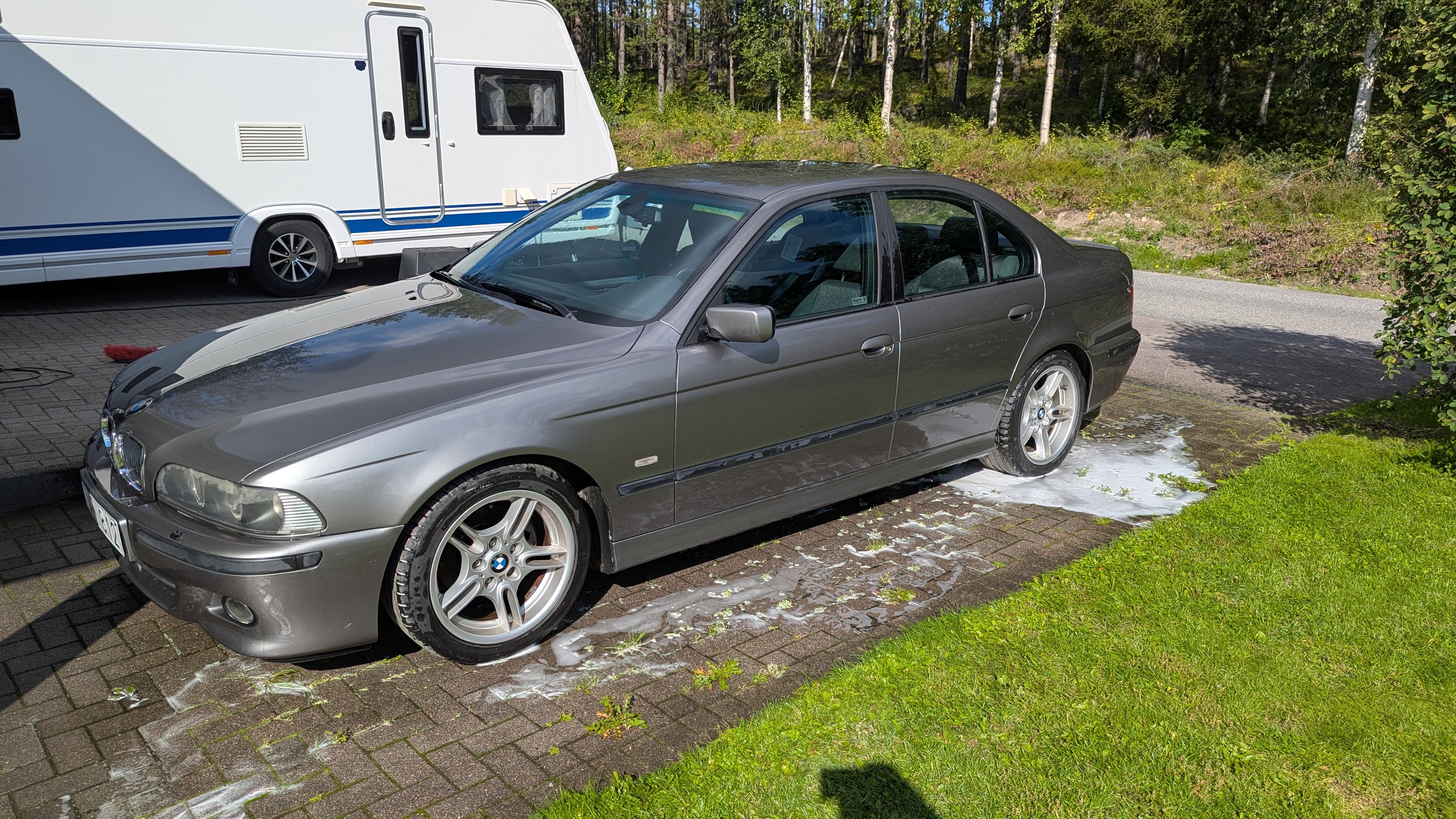 BMW 525