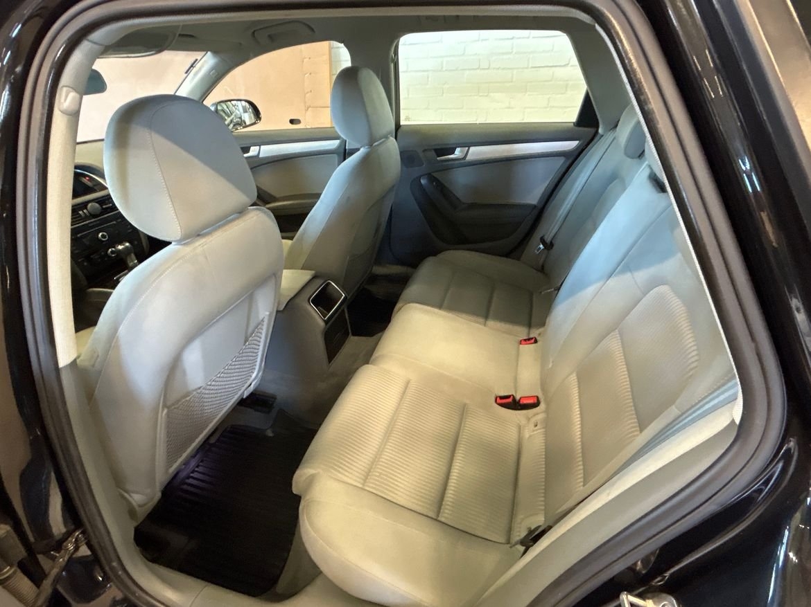Audi A4 2013, bild 6/9