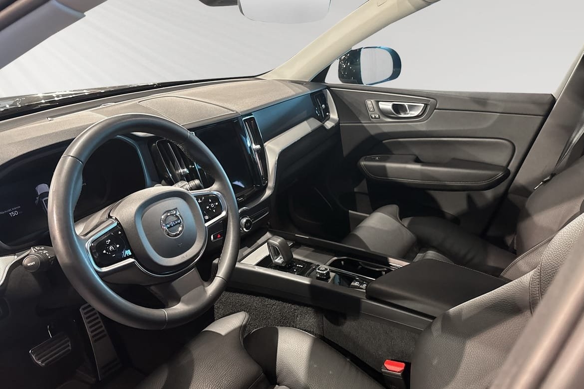 Volvo XC60 Recharge T6 Plus Dark Edition 2024, bild 7/10