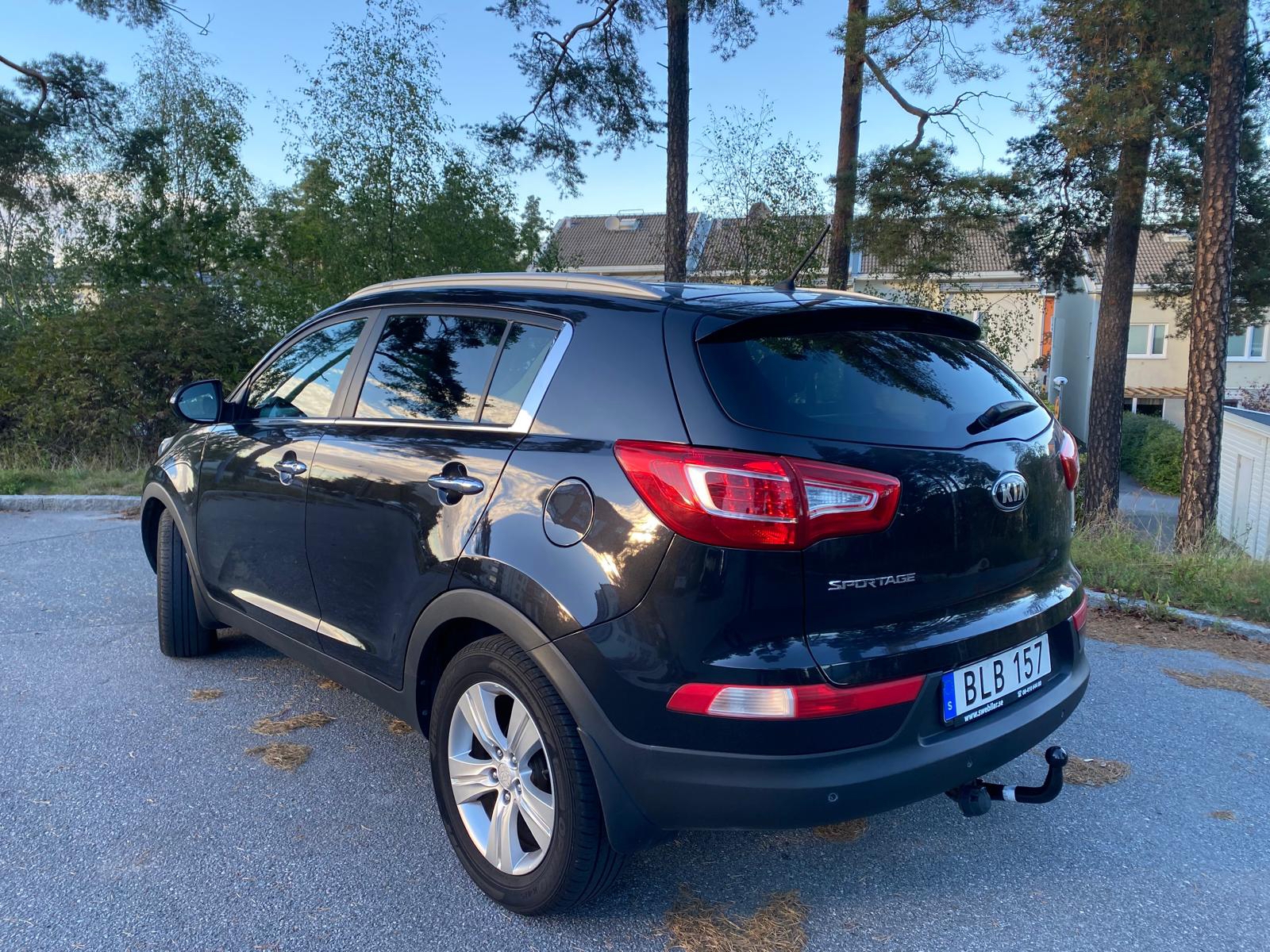 Kia Sportage 1.7 CRDi Manuell 2013, bild 2/10