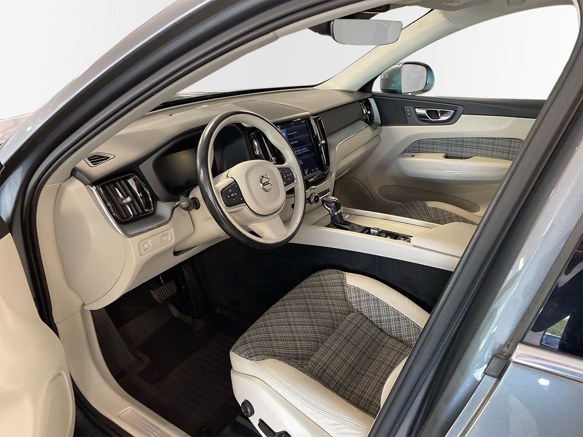 Volvo XC60 D4 AWD Business Advanced 2018, kuva 7/10