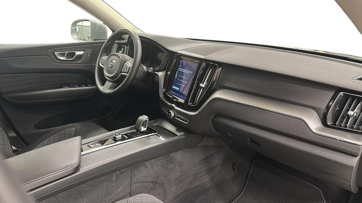 Volvo XC60 T6 Core Special Edition 2025, bild 5/15