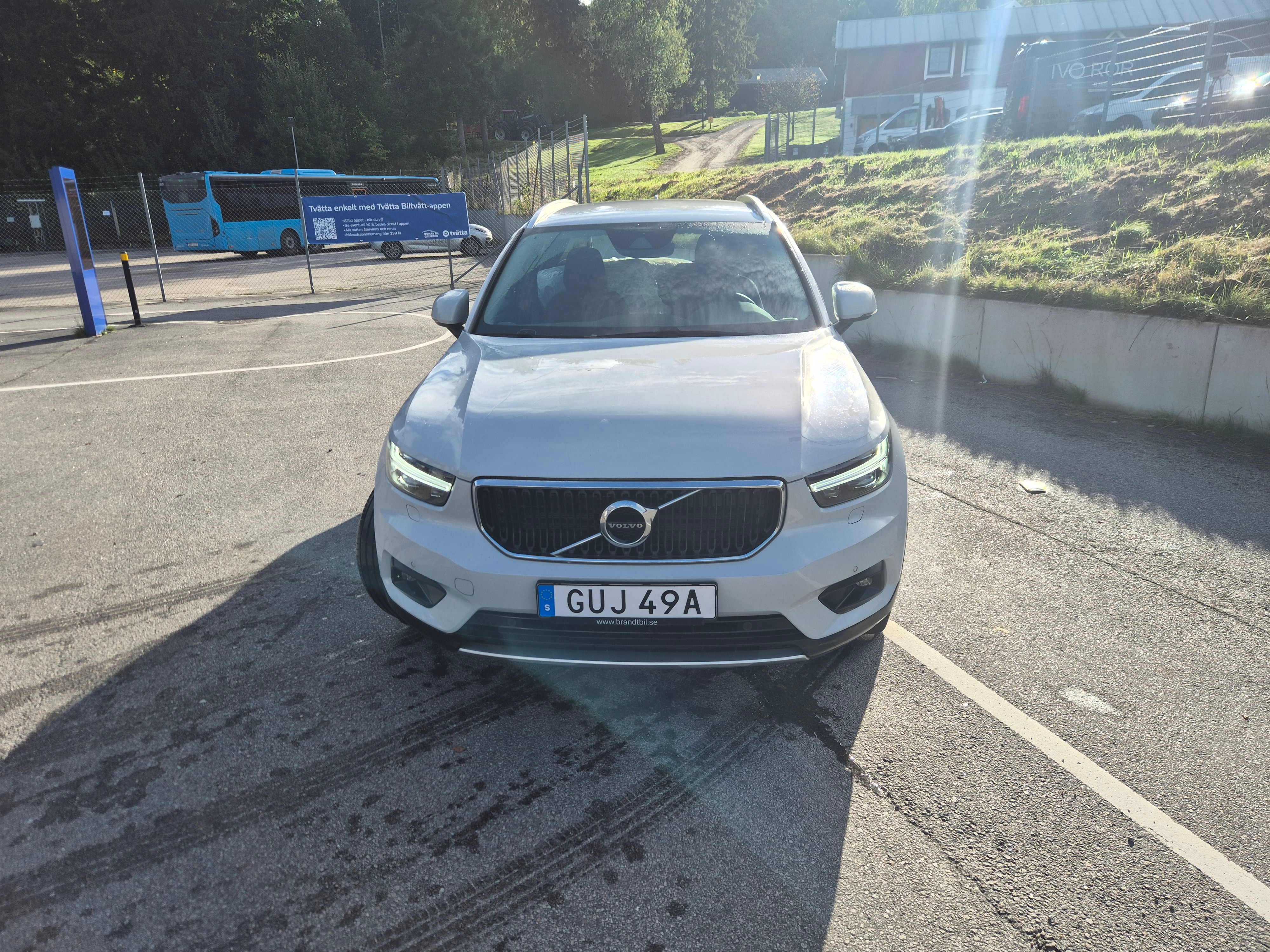 Volvo XC40 B4 AWD Geartronic 2021, bild 2/6