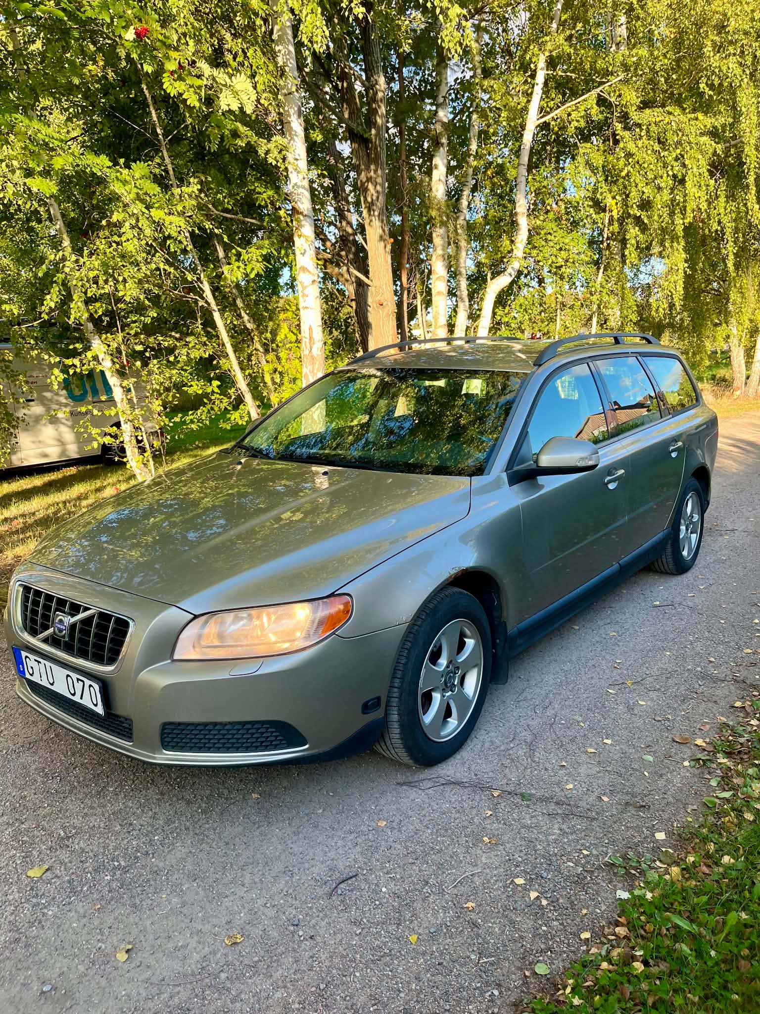 Volvo V70 2.0F Manuell 2008, bild 2/5