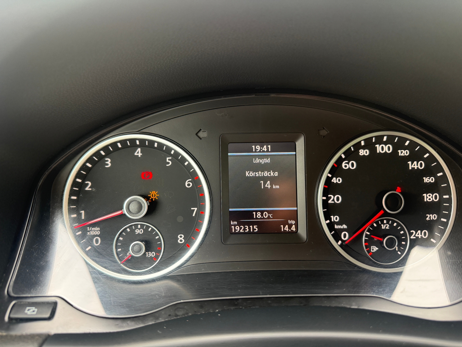 Volkswagen Tiguan 2012, bild 5/10