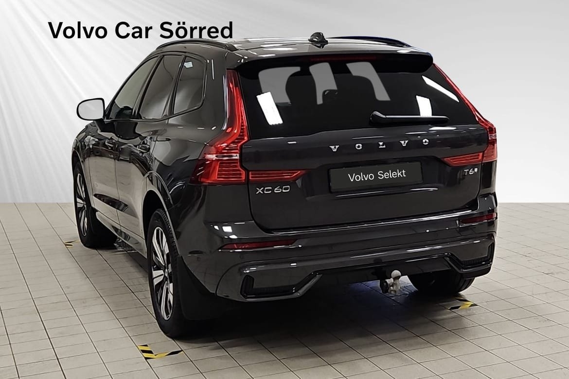 Volvo XC60 2025, photo 4/10