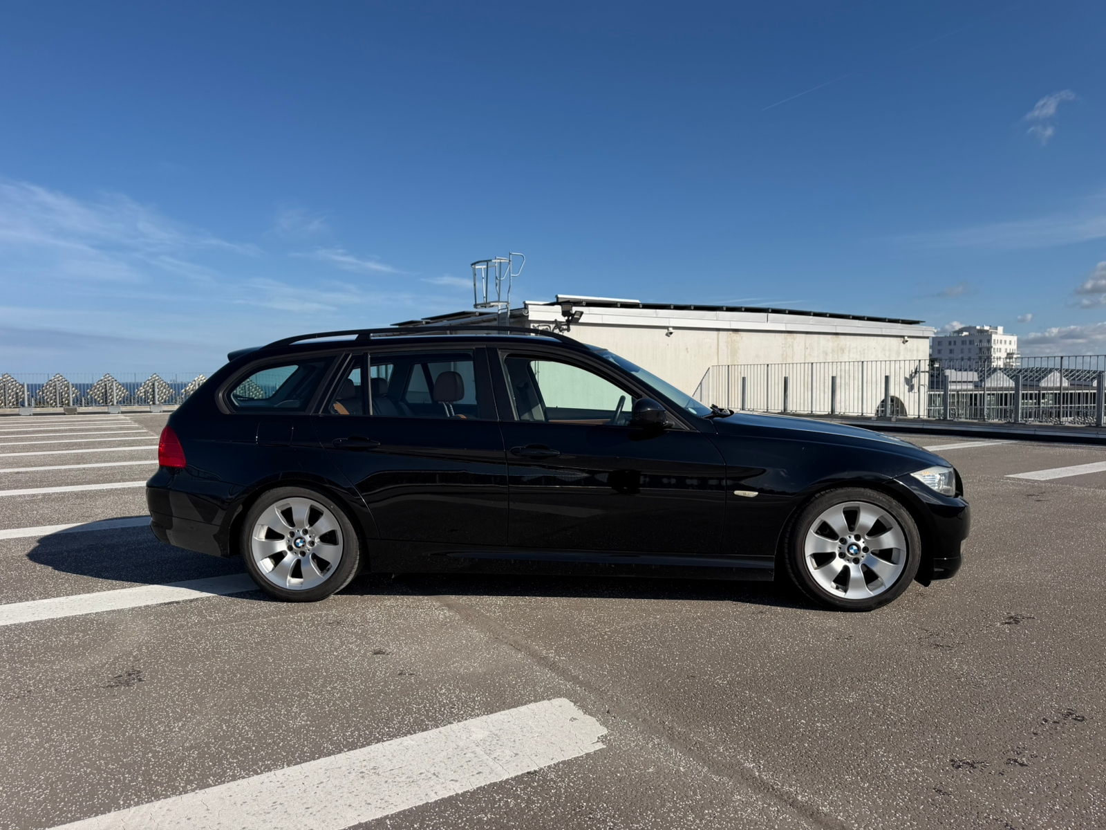 BMW 320 i Touring Manuell 2009, bild 3/10