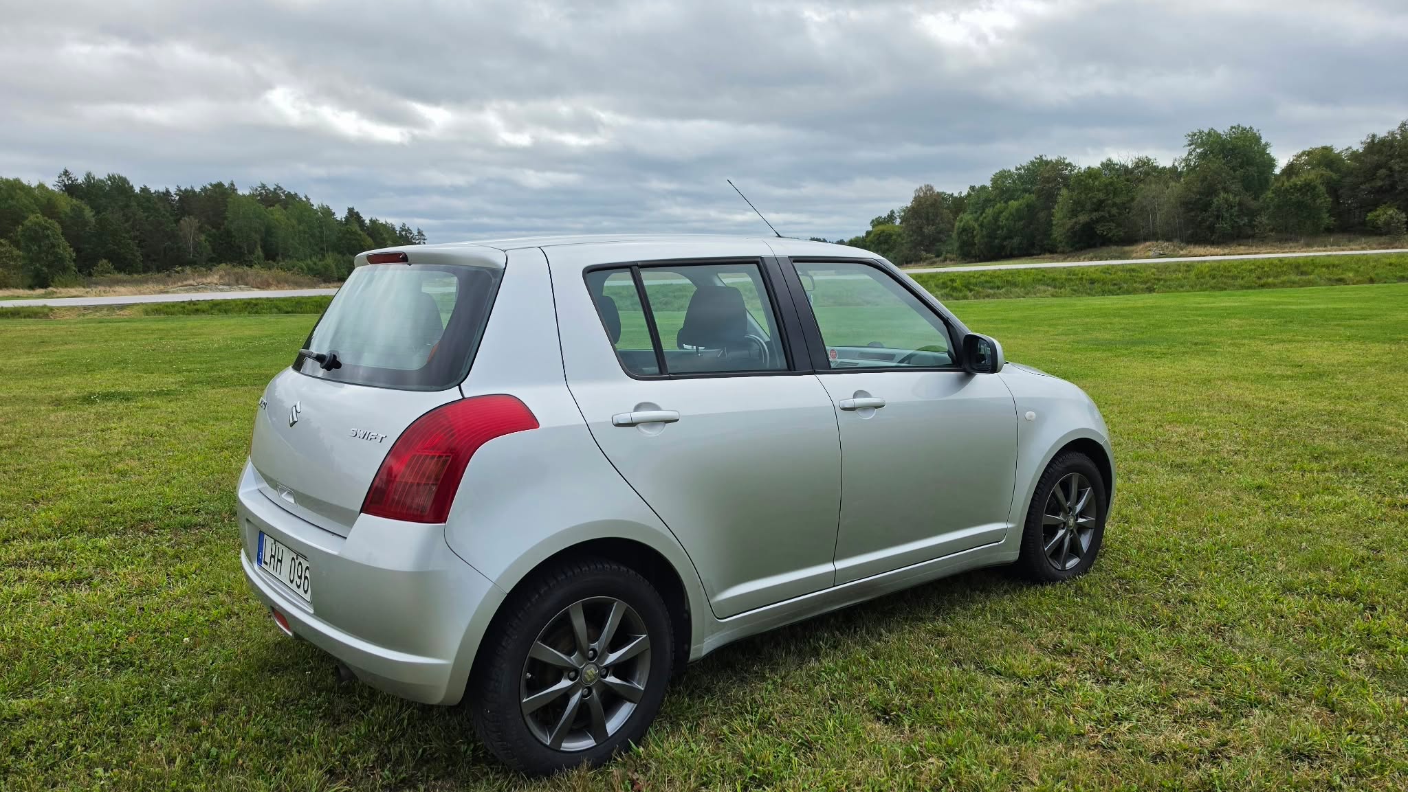 Suzuki Swift 2007, bild 2/7