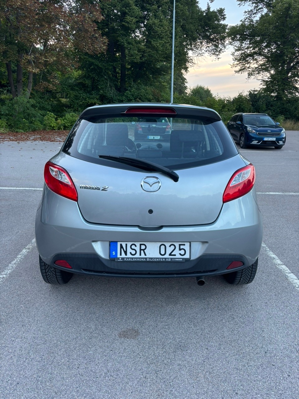Mazda 2 5-dörrar 1.3 MZR Manuell 2010, bild 2/7