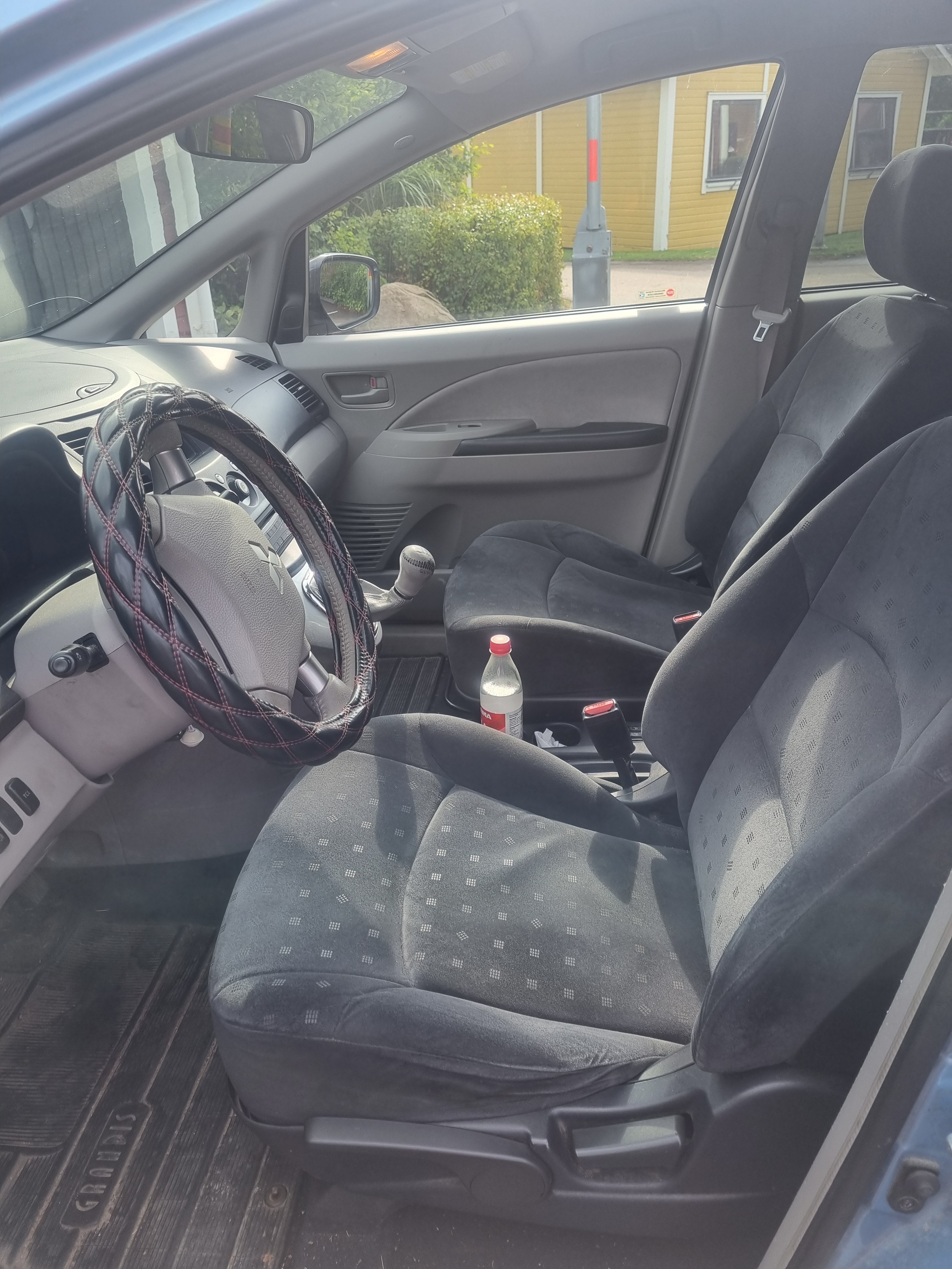 Mitsubishi Grandis 2004, bild 5/6