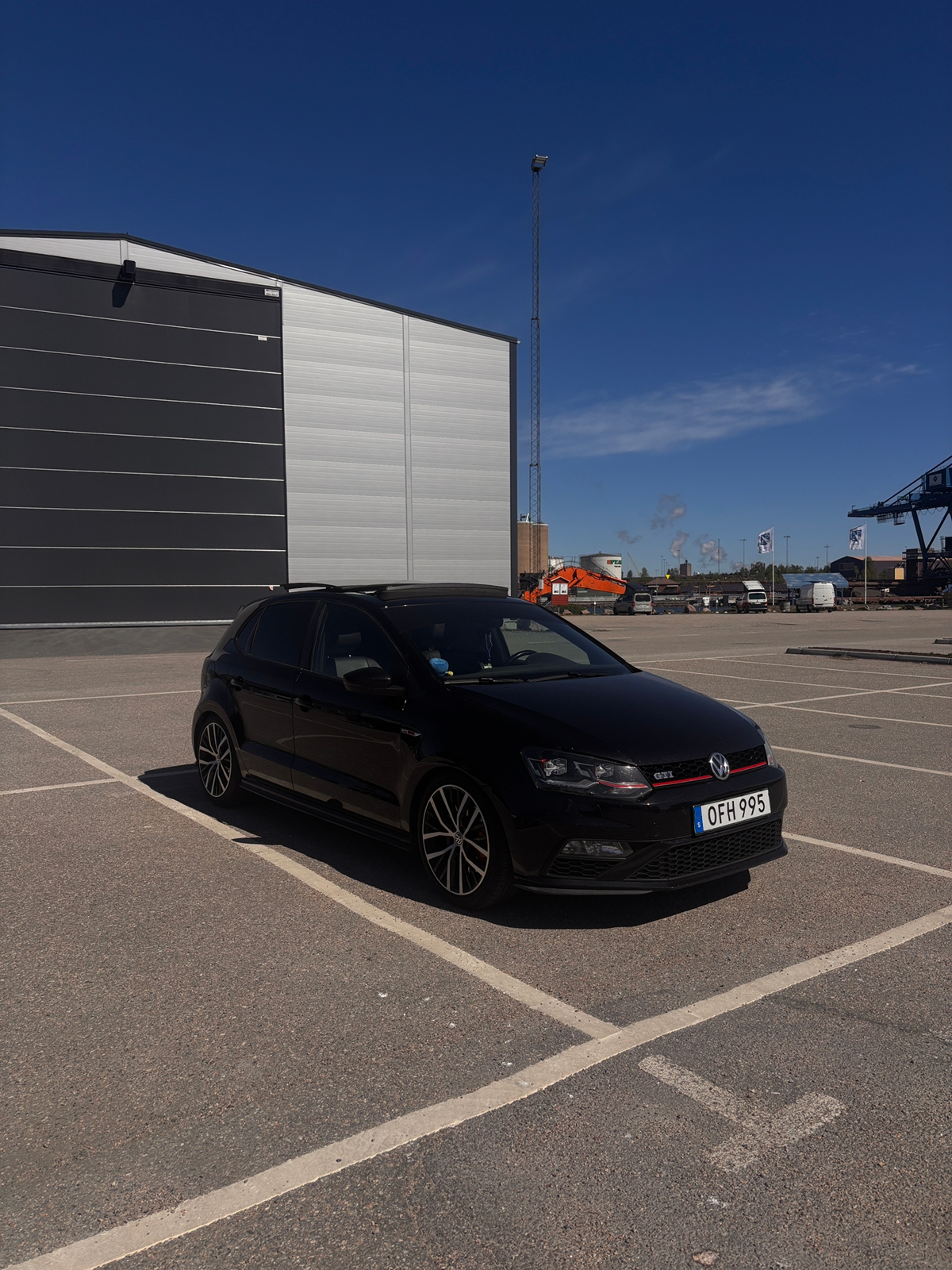Volkswagen Polo 2017, bild 2/3