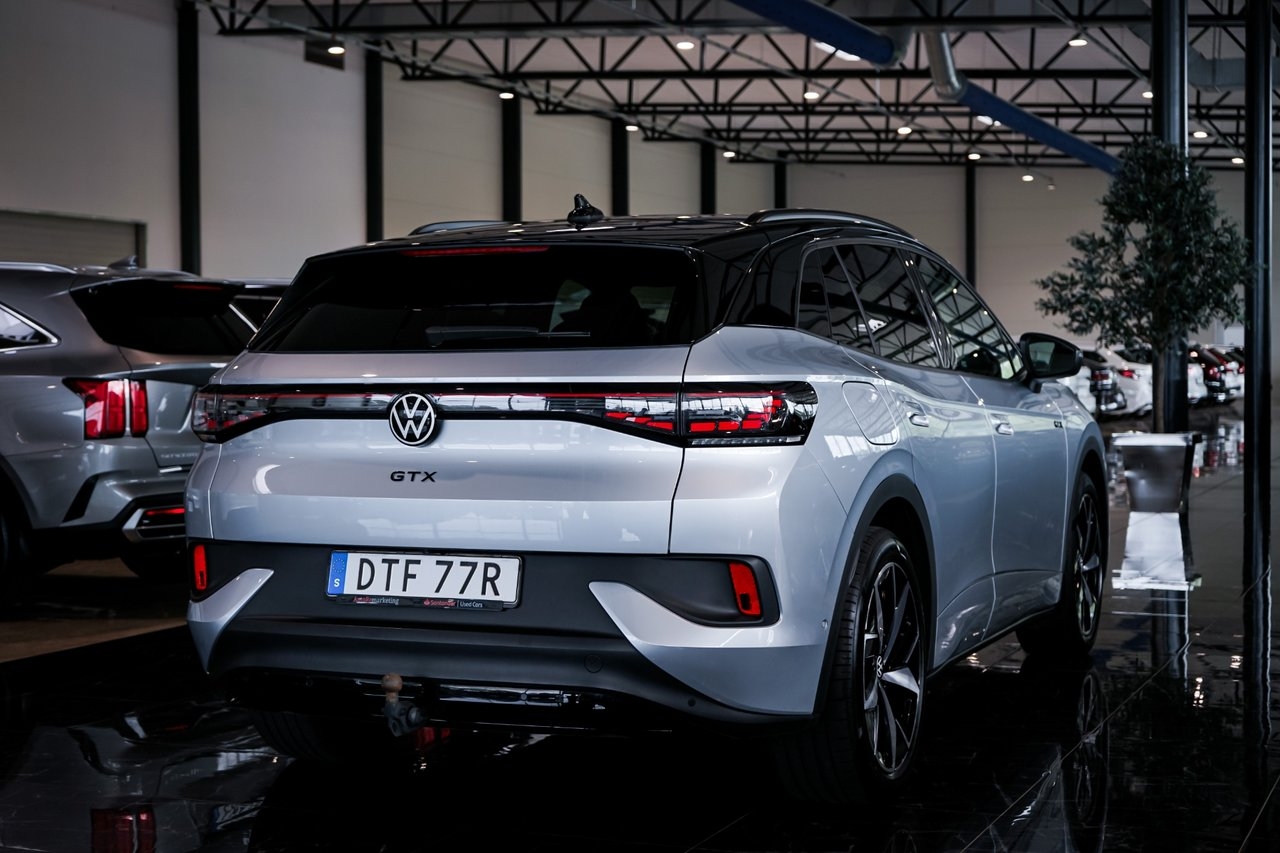Volkswagen ID.4 2023, photo 6/10