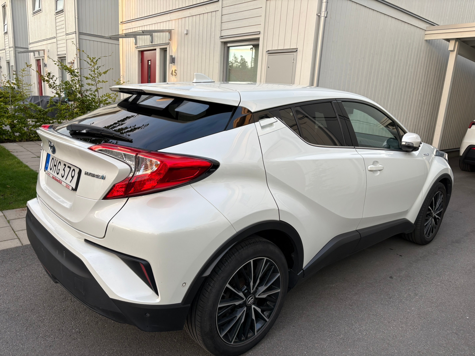 Toyota C-HR 2017, bild 5/10