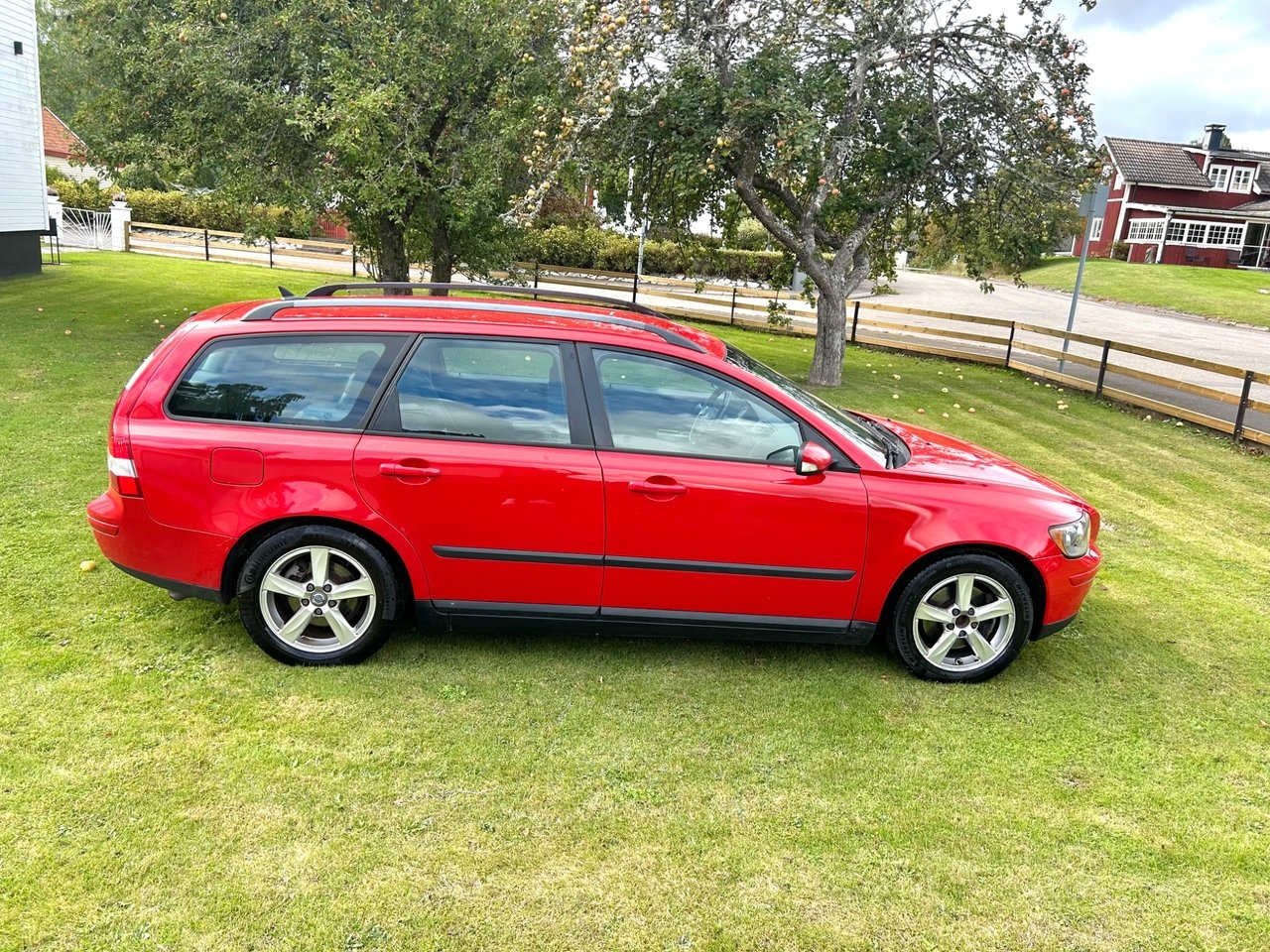 Volvo V50 2.4 Nybesiktigad 2005, bild 4/9