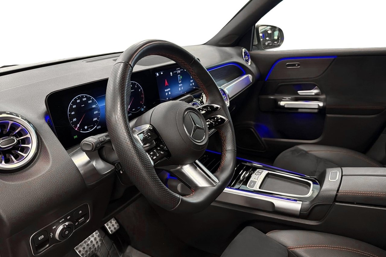 Mercedes-Benz GLB 2025, photo 7/10