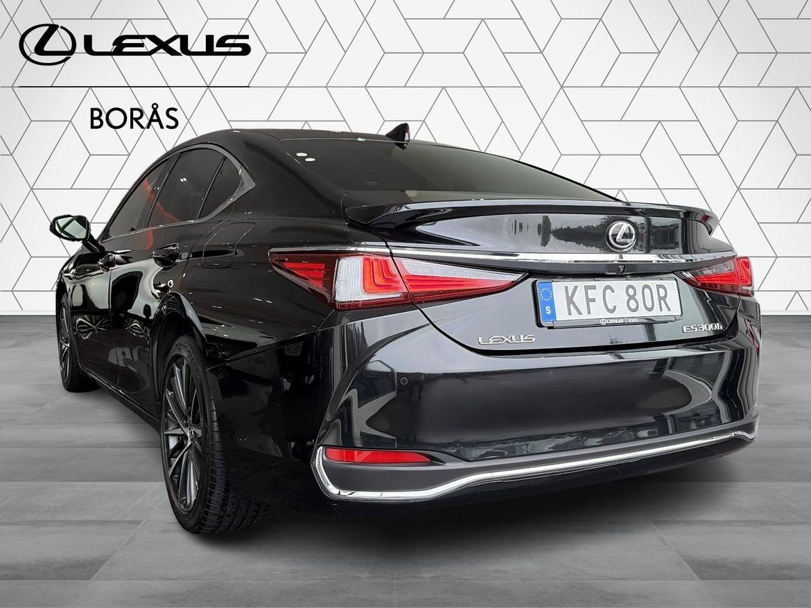 Lexus ES 2024, bild 2/10