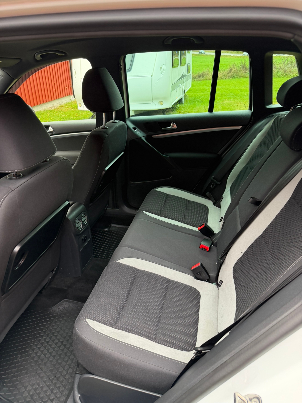 Volkswagen Tiguan 2015, bild 8/8