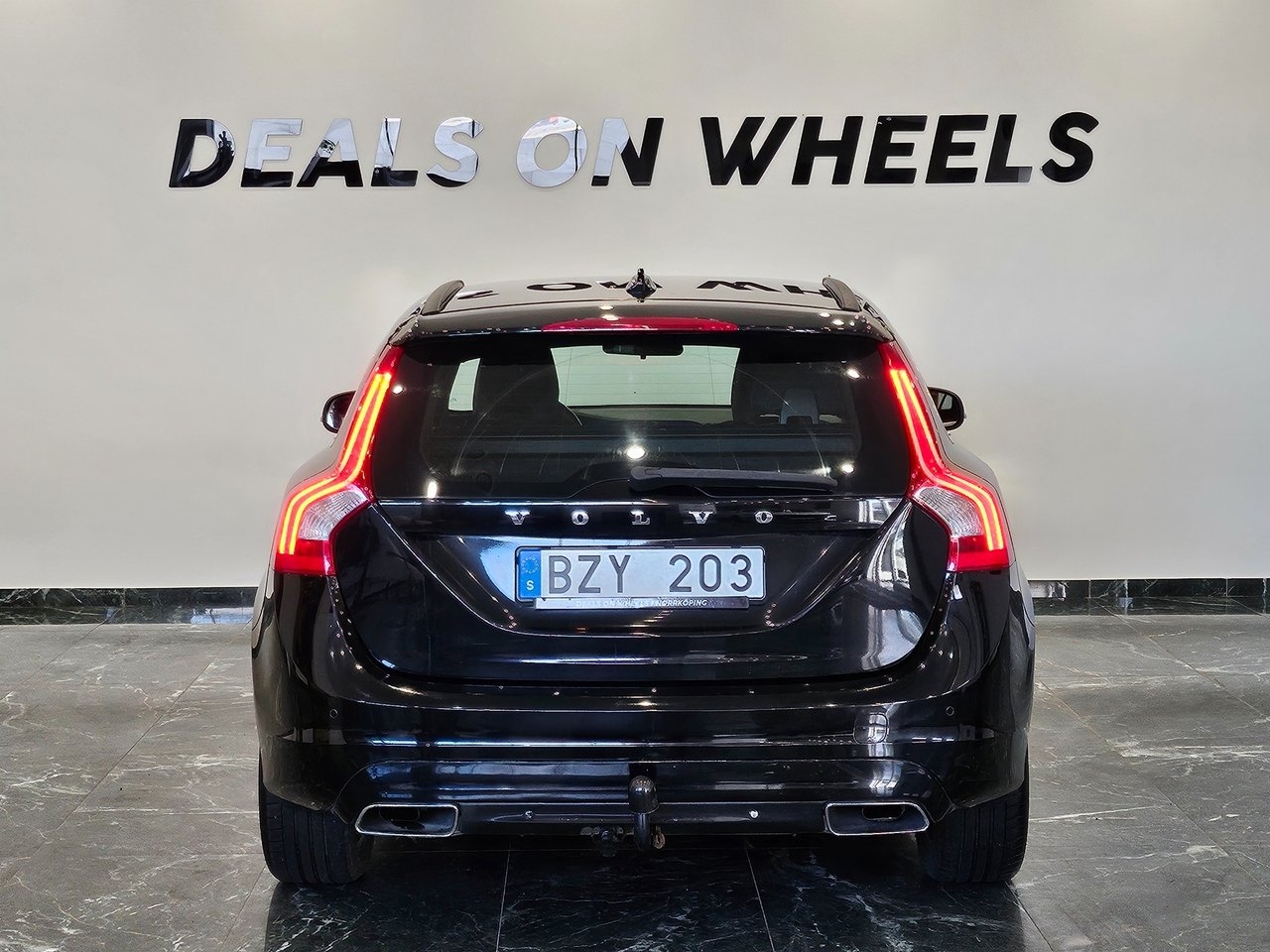 Volvo V60 2014, photo 7/10