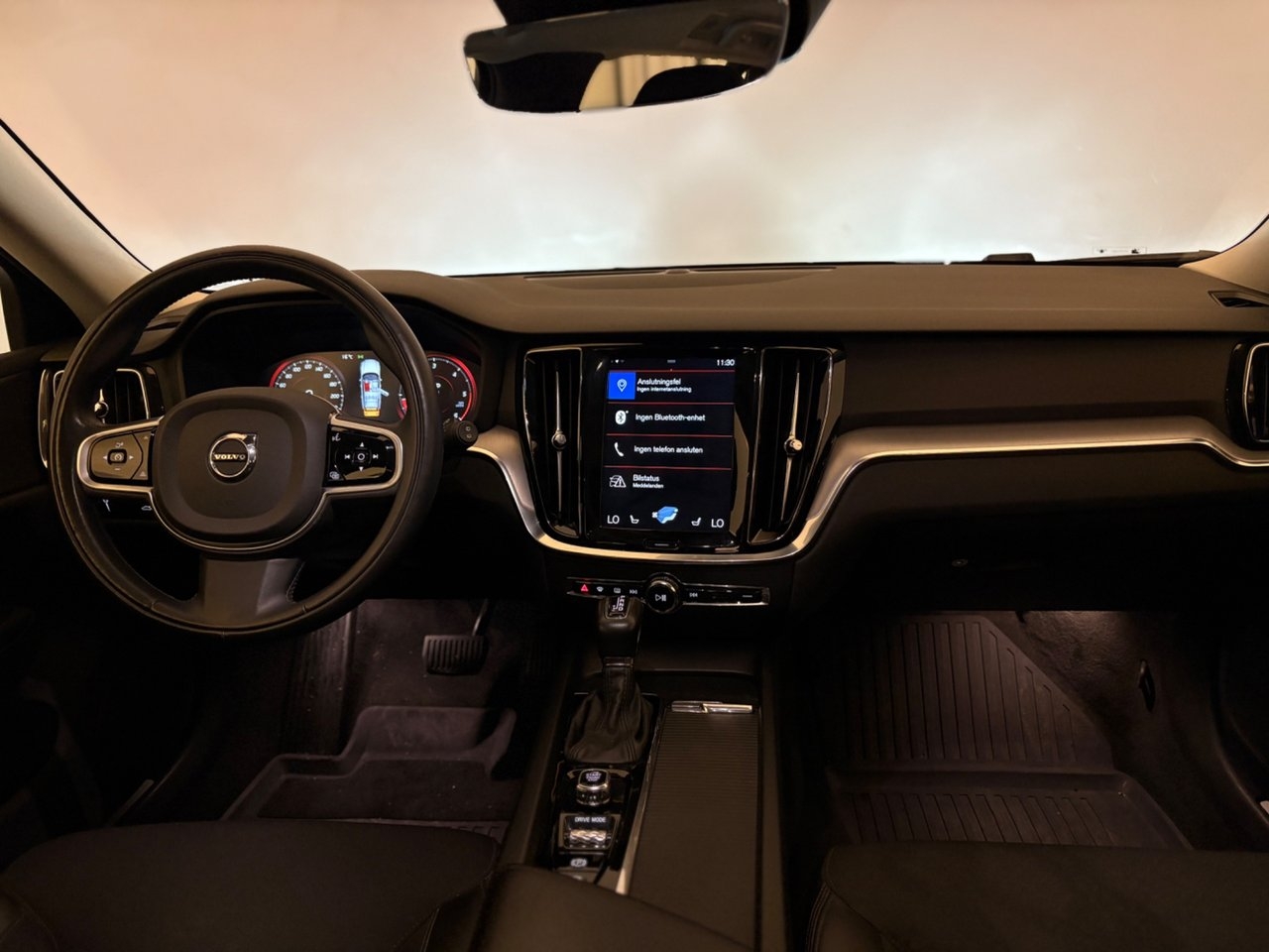 Volvo V60 2020, photo 5/10