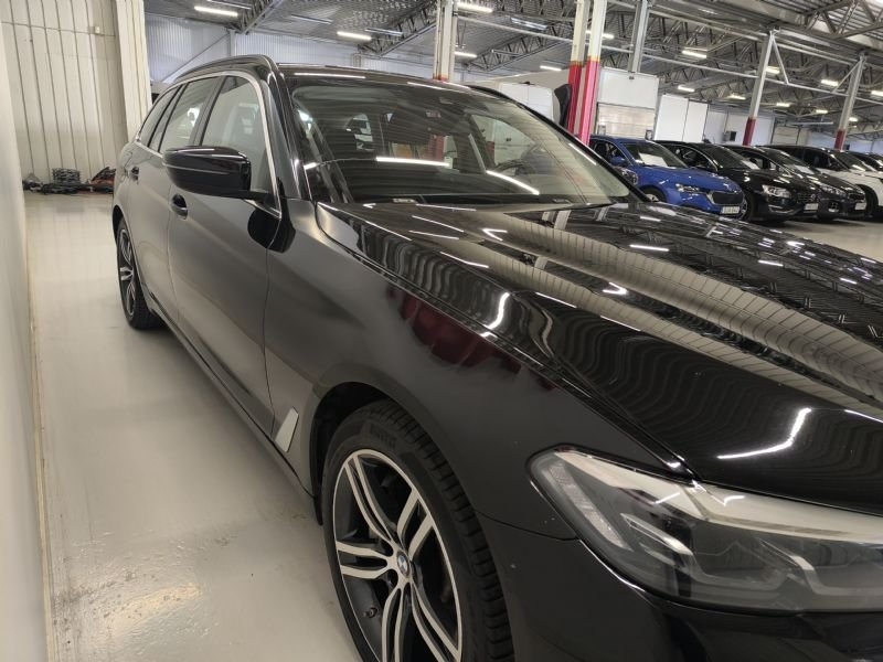 BMW 530 2021, photo 3/10