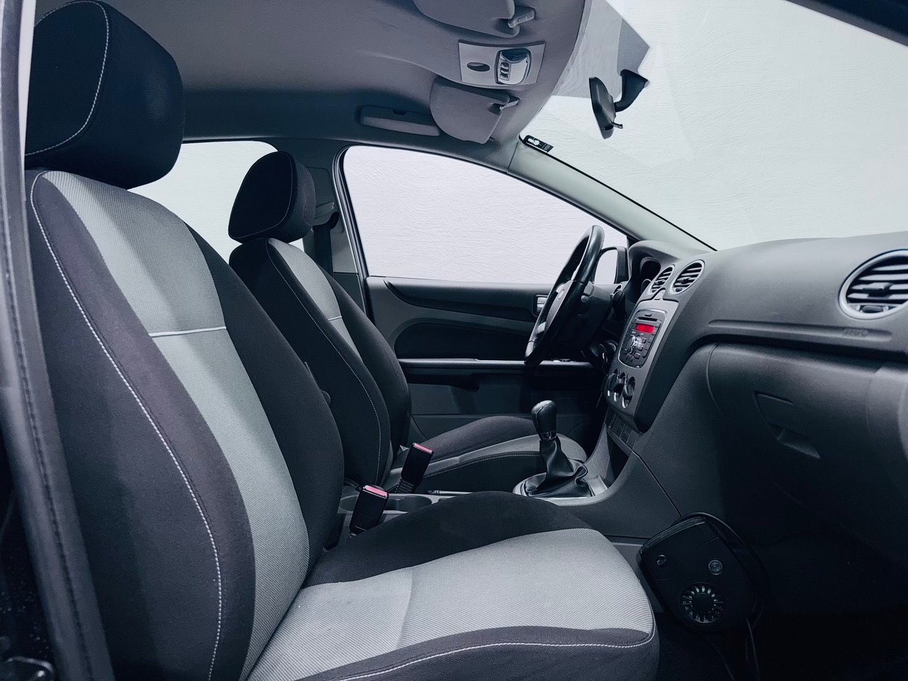 Ford Focus 2011, bild 6/10