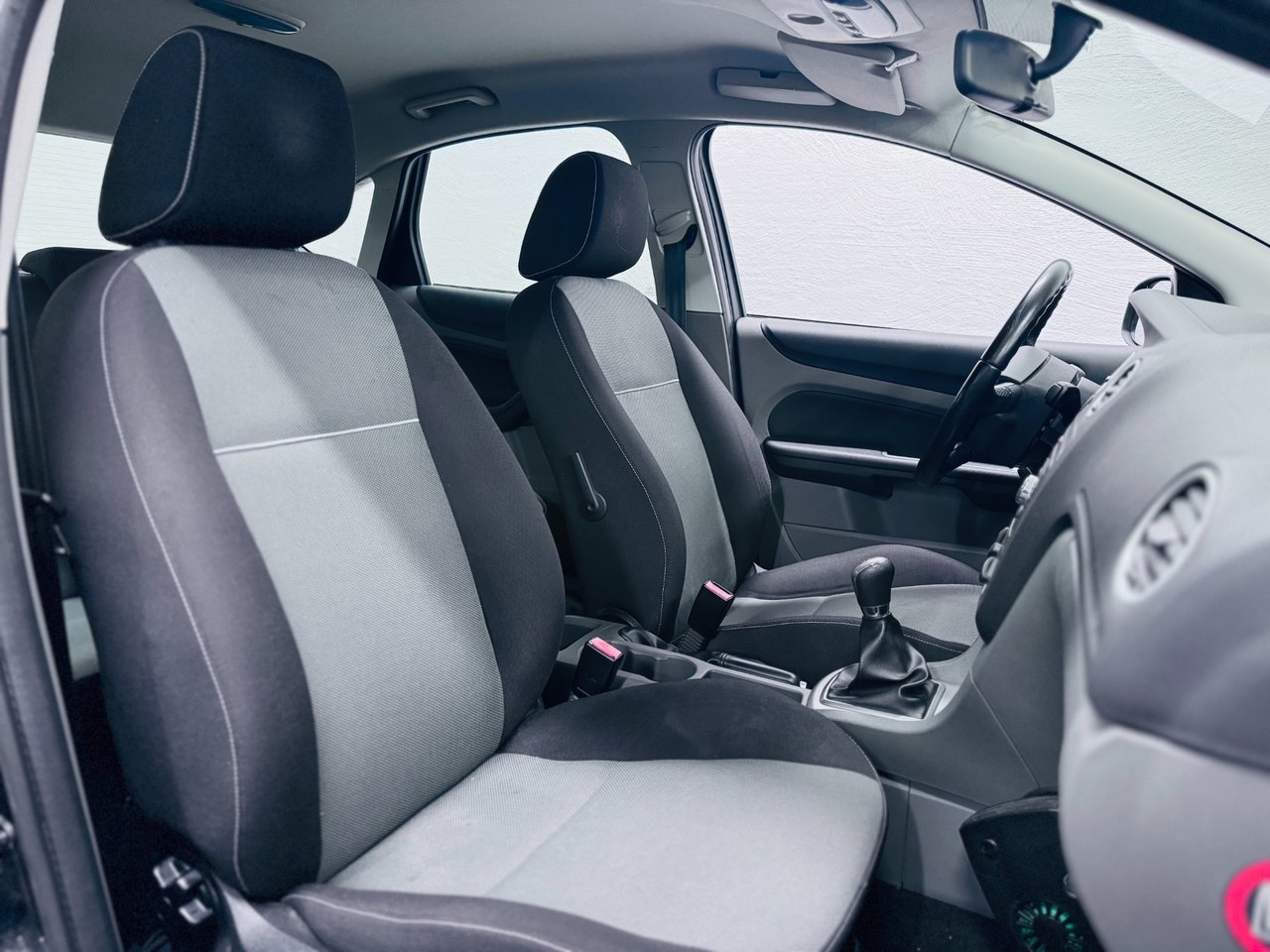 Ford Focus 2011, bild 5/10