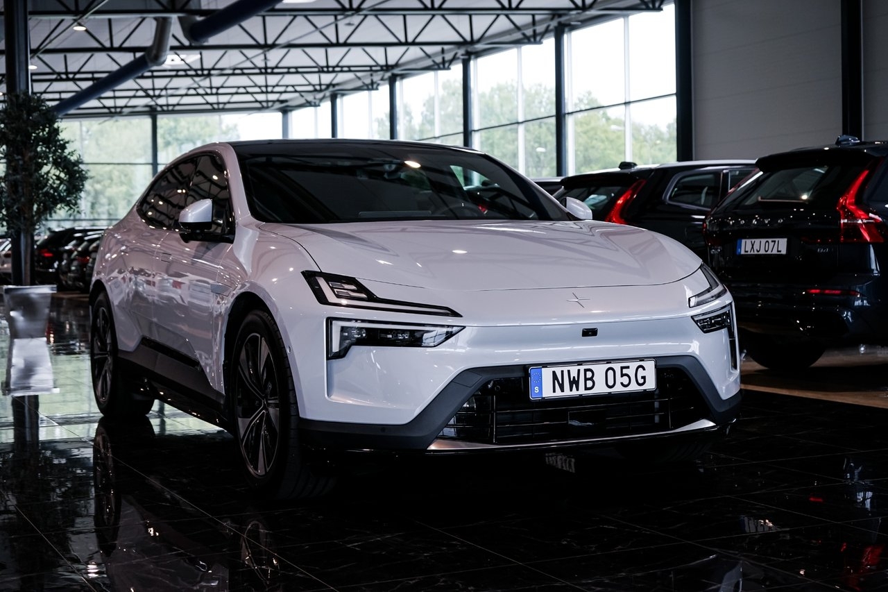 Polestar 4 2026, kuva 2/10