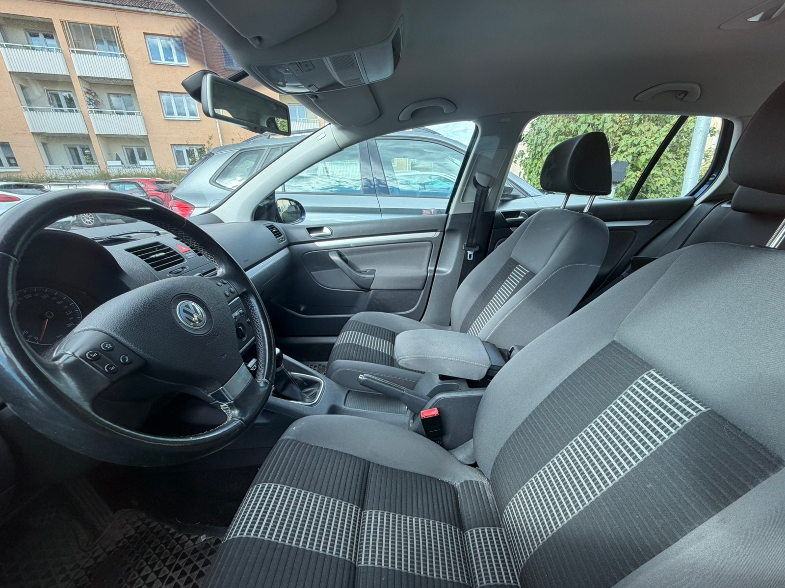 Volkswagen Golf 2009, bild 5/6