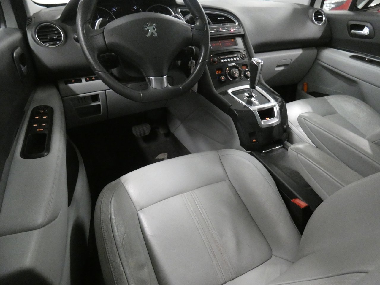 Peugeot 5008 2012, bild 7/10