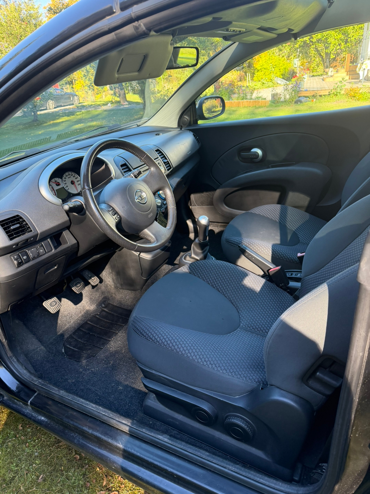 Nissan Micra C+C 1.6 Manuell 2007, bild 6/10