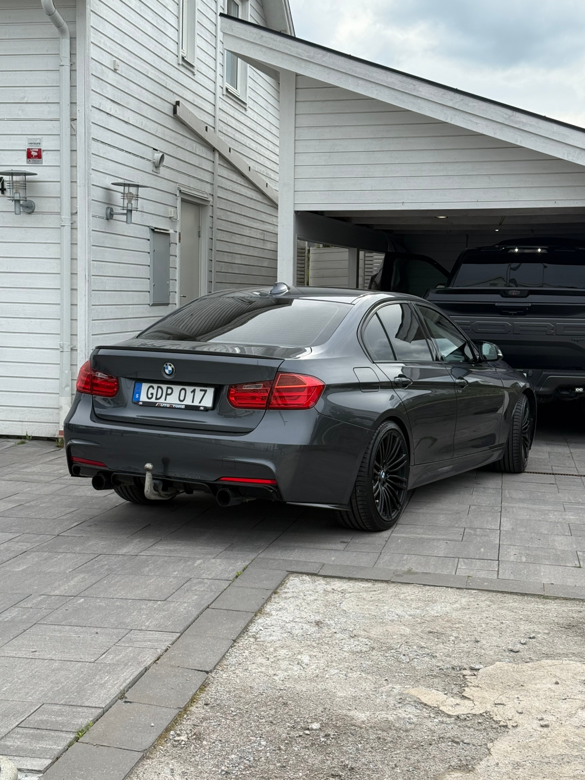 BMW 320 d Sedan Steptronic 2013, photo 6/9