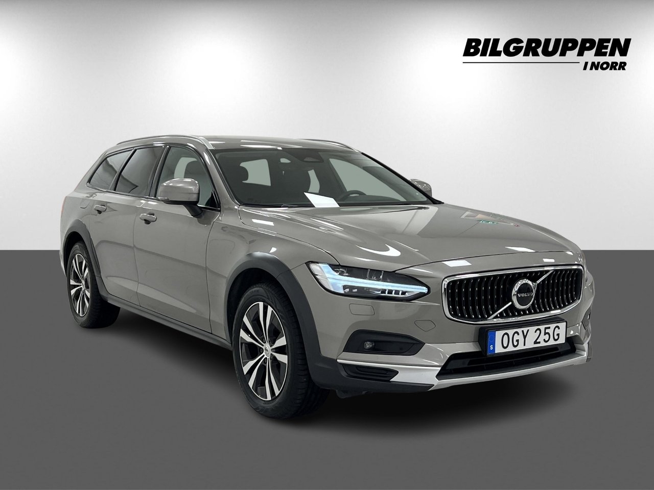 Volvo V90 Cross Country 2022, kuva 3/10